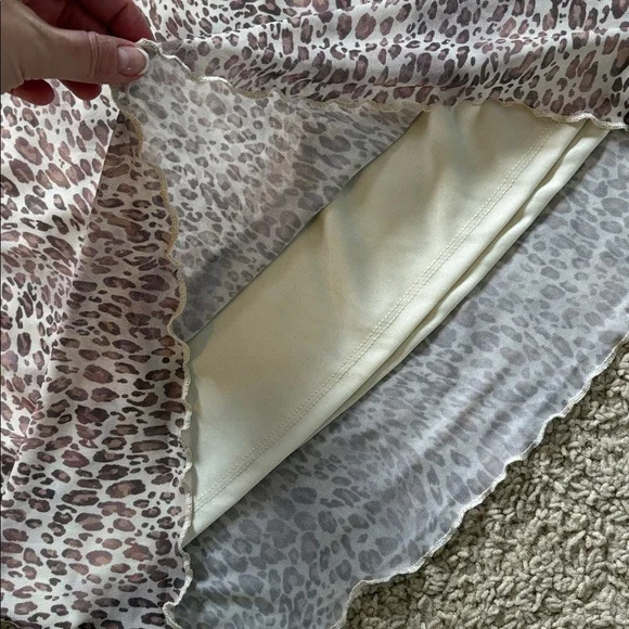 Wild Skye | Midi Leopard Skirt - Picture 4 of 5